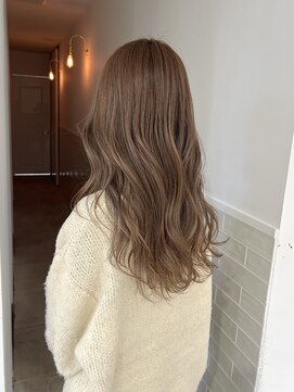 カシェ マエノヘタ(Cashe'e MAENOHETA) ミルキーベージュ