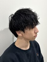 ヒュイル バイ ニアウ(Hwyl by Niau)&nbsp;メンズカットパーマツイストスパイラルパーマシャドウパーマ