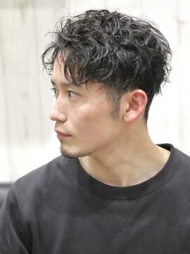 ヘアーアンドグルーミング ヨシザワインク(HAIR&GROOMING YOSHIZAWA Inc.) スパイラルパーマツーブロック刈り上げショートアップバング短髪