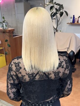 ヤーン(yarn.) 艶ブロンドベージュ【赤堀友哉】