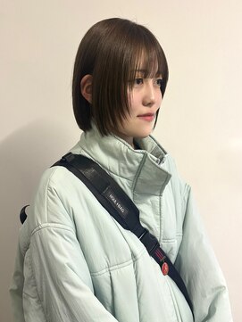 【YOKE】レイヤーボブオリーブベージュブリーチなし顔周り前髪