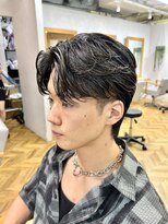 メンズヘア ガーデン 銀座(Men's hair GARDEN)&nbsp;センターパートスパイキーショートフェザーパーマダークアッシュ