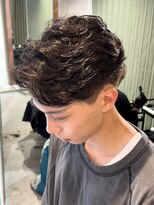 ロジャー(ROGER) ツイストフェザーパーマ