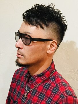 デュエルヘアー グルーミングショップ(DWELL HAIR. GROOMING SHOP) パーマ/スキンフェード×カーリースタイル