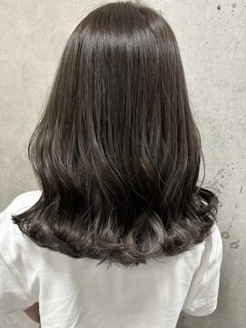 ルノン(LUNON) イメチェンヘアスタイルホワイトブロンド外ハネボブ美髪のススメ