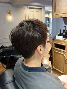 刈り上げショート。【桜木町駅/横浜駅/関内駅】