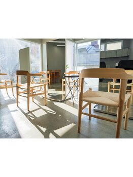 ”こなれ感のあるhair”と求めていた雰囲気あるhairをーnudeこだわりの空間で。