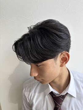 グラフ 立川(Graph.) センターパートニュアンスツーブロックパーマ