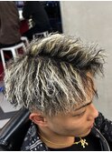 白金メッシュ×ツイストパーマ