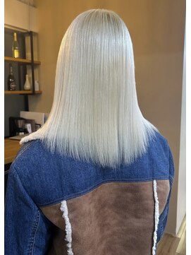 ヤド 原宿(YADO) ブロンド/ブロンドカラー/ハイブリーチ