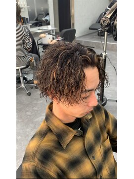 チャプター(CHAPTER) センターパート×ツイストスパイラル×金メッシュ