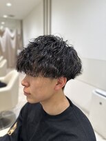 ケンジ 平塚 アネッタ(KENJE annetta)&nbsp;メンズ　メンズパーマ　フェザーパーマ　波巻パーマ　特殊パーマ