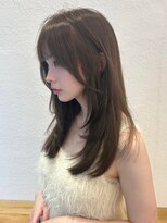 ユーフォリア 青山(Euphoria)&nbsp;20代30代 大人レイヤー&透明感ベージュ