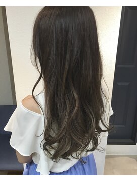 トゥーリ 筑紫野店(tuuli) tuuli / グレージュカラー / 八谷昌直