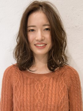 ボウ(BEAU) 可愛いだけじゃない！オトナ愛されニュアンスセミディ