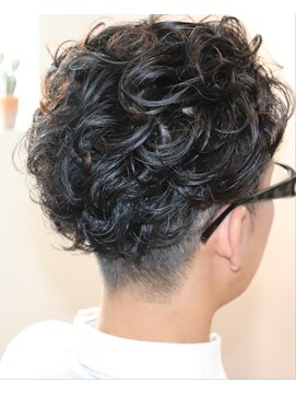 ウィスカーヘアー(whisker hair) オールバック