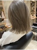 切りっぱなしボブ ベージュ グレージュ