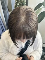 ヘアーアイスカルテット(HAIR ICI QUARTET)&nbsp;ミルクティーアッシュハイトーン透明感グレージュミニボブ