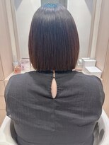 コーエン(cowen)&nbsp;美髪ミニボブ暗めカラーオフィスヘア切りっぱなしボブアラフォー