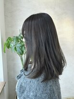 プリンプ トータルビューティ(PRIMP.total beauty) olive beige　色素薄めカラー♪