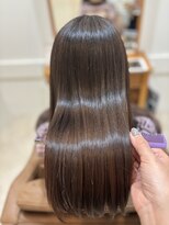 エフプラス(fplus)&nbsp;髪質改善サロンで叶う！”セラムシルキー”