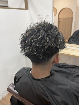 ソエル(soel) スパイラルパーマ&ハイライトカラー