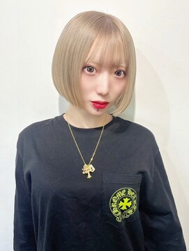 ルネラトーキョー(RUNERA TOKYO) 金髪ボブ 前下りボブ ハイトーン ダブルカラー