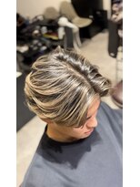 ブル(b.u.l.l.)&nbsp;シャドールーツ