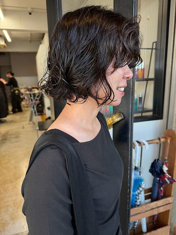 2026年秋】ショート ダークブラウンの髪型・ヘアアレンジ｜人気順