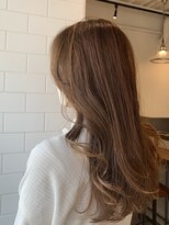 リノア(Linoa) ナチュラルブラウン×顔周りレイヤーロング