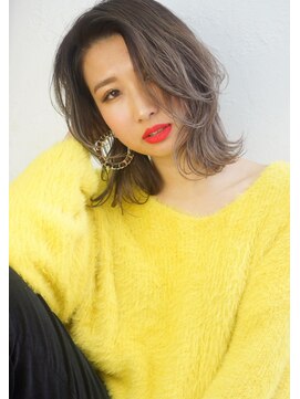 ルモア(RUMOR) Rumor×外ハネウルフレイヤー☆グレージュカラー