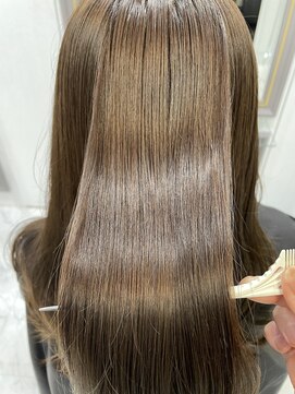 エスカーラ 表参道(THE ESCALA) @aidaman321/酸性ストレート/リタッチ/デザインカラー/