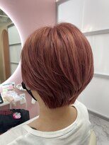 ビンナ(BINNA)&nbsp;フューシャピンクの小顔ショート