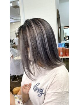 ユートピア(U topia) バレイヤージュ/ハイライト/アースカラー/シルバーカラー