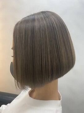 ヘアーアンドアート ルミナ(HAIR&ART LUMINA) 【佐々木】前下がりボブ