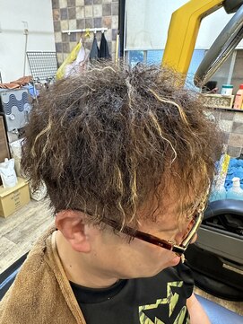 ヘアーサロン タムラ ツイストスパイラルパーマ、メッシュカラー