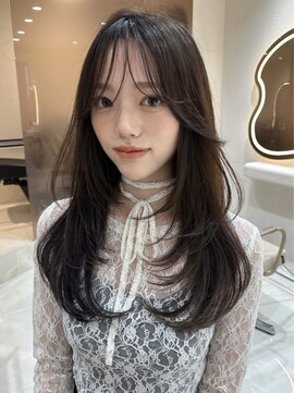 サイン 渋谷(SIGN) ザクザクレイヤーカット巻き方簡単ロング韓国アイドル表参道渋谷