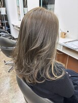 ヘアアートヒサ(HAIR ART hisa)&nbsp;「RYOKO」304050代 インナーベージュ×フェミニンカット