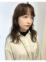 ココ 原宿(KOKO)&nbsp;オリーブベージュイメチェンレイヤーカットミディアムパーマ