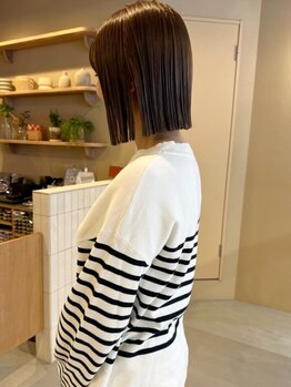 シロ 甲東園店(SHIRO)の写真/ダメージレベルに合わせたケアで髪の悩みを解決に導く◎内側から潤い思わず触れたくなるようなうる艶髪に*