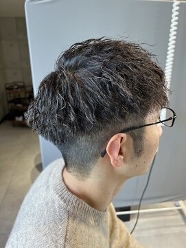 シス(sisu) ツイストパーマ