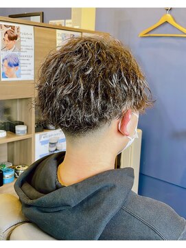 レイリー(RAYLEIGH) 波巻きスパイラル×スキンフェード