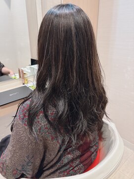 コーエン(cowen) 大人かわいい☆立体感で魅せる白髪ぼかしハイライト♪グレージュ