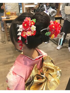 ヴァンクシー バイ ルナ(VANKCY by Luna) 【ネオリーブプラス 向ヶ丘遊園】七五三 新日本髪 日本髪