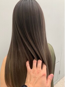 ウラヌス バイ ギャラクシー(URANUS by GALAXY)の写真/業界"イチオシ"の髪質改善トリートメント！質感再整で髪の芯から潤い、しっとりツヤのある美髪へ♪
