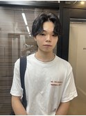 毛流れセンターパート無造作パーマツーブロック刈り上げ