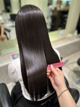 リー 尼崎(Lee) 髪質改善艶カラー 艶髪オージュアトリートメント レイヤーカット