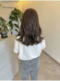 オリーブブラウン