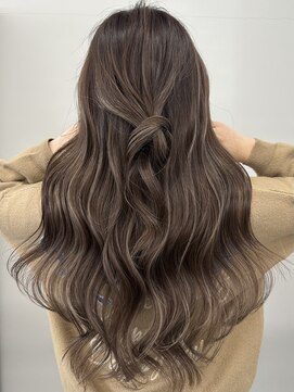 リリット(ReLit) ハイライトカラーグレージュベージュレイヤーカットボブ髪質改善