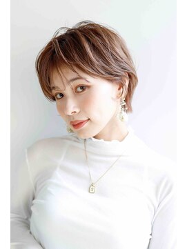 ウル(ulu) ショート　透明感カラー　シースルー　ケアブリーチ　名東区